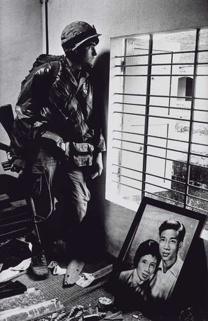Image credit: Don McCullin The Battle for the City of Hue, South Vietnam, U