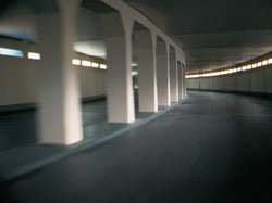 Thomas Demand Tunnel 1999