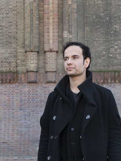 Tino Seghal portrait outside Tate Modern