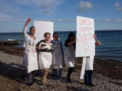 TG Online Gallery Collective experiences 7