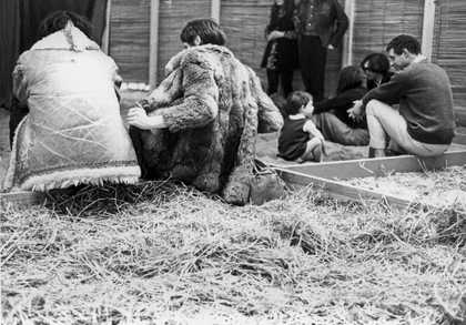 Visitors to Hélio Oiticica's installation of Tropicália at Whitechapel Art Gallery, London 1969