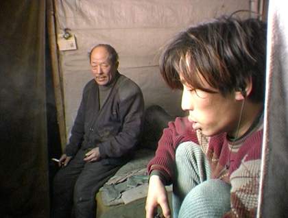 Wang Bing West of the Tracks, film still.