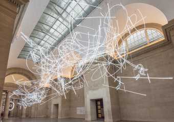 Colour photograph of Cerith's neon installation in the duveens