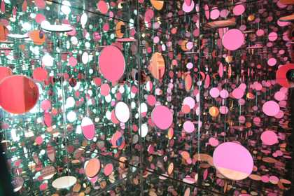 Yayoi Kusama The Passing Winter 2005 © Yayo Kusama courtesy Victoria Miro Gallery, London