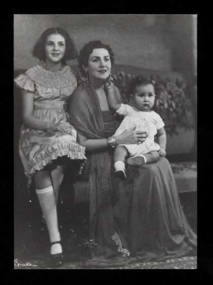 Zeid with her children Shirin and Prince Raad, Berlin 1937