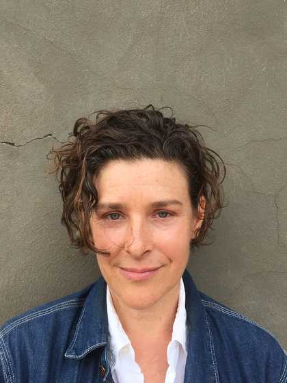 Portrait Picture of Zoe Leonard
